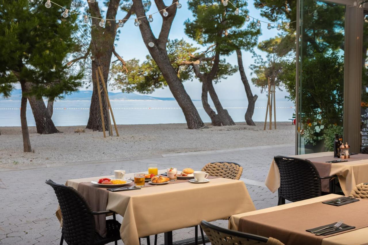 Hotel Central Beach 9 Makarska Bagian luar foto